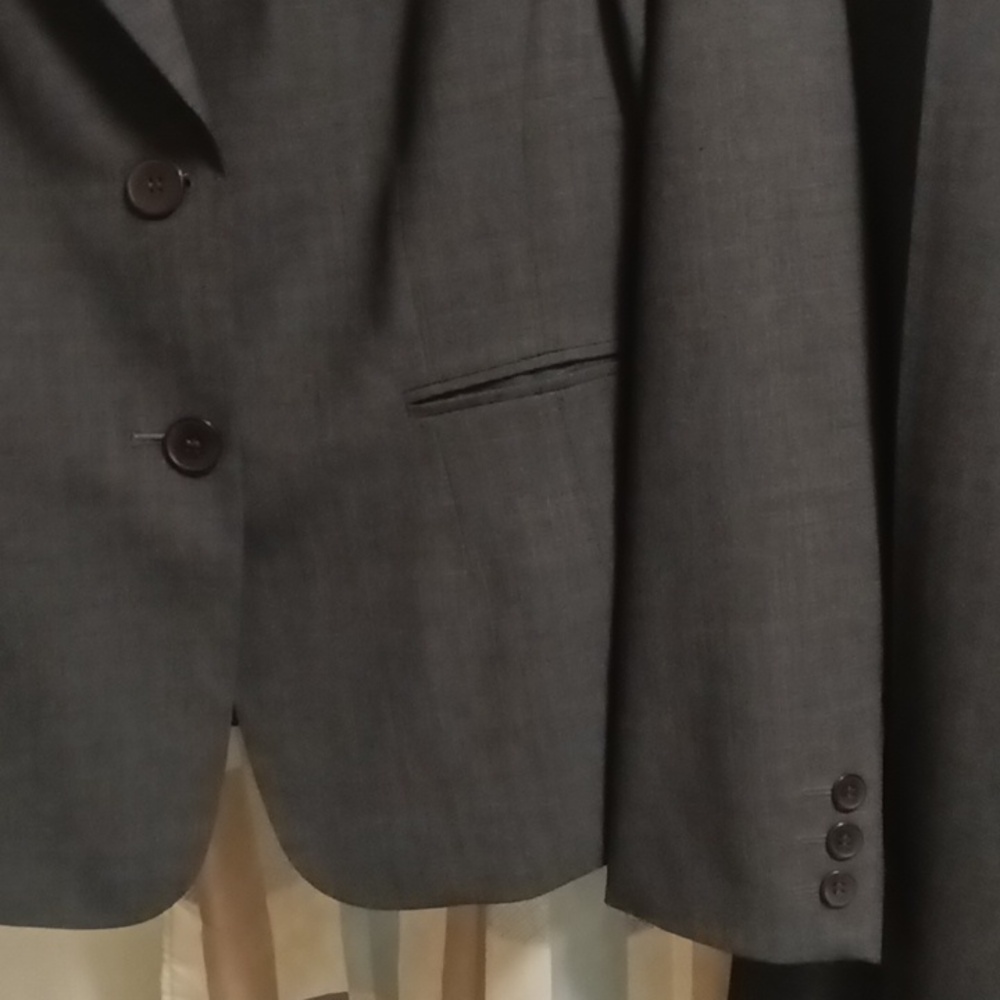 3 Pc Jones New York Women's Gray Stretch Pants, Skirt, And Blazer. - Picture 6 of 16